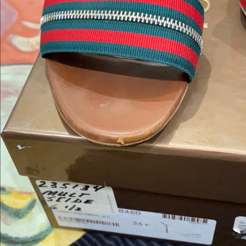 Gucci Multi Slide Green Red Green 6 1/2 W